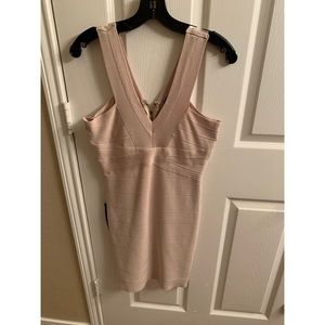 NWT Bebe nude body con Sz L